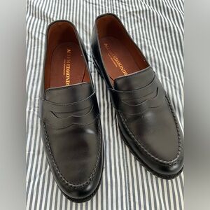 ALLEN EDMONDS/Randolph Black Loafers
Size 10.5 3E 
Handcrafted Fine Imp Leather